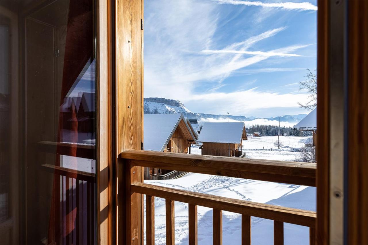 Madame Vacances Les Chalets Du Berger Premium*** La Féclaz Esterno foto